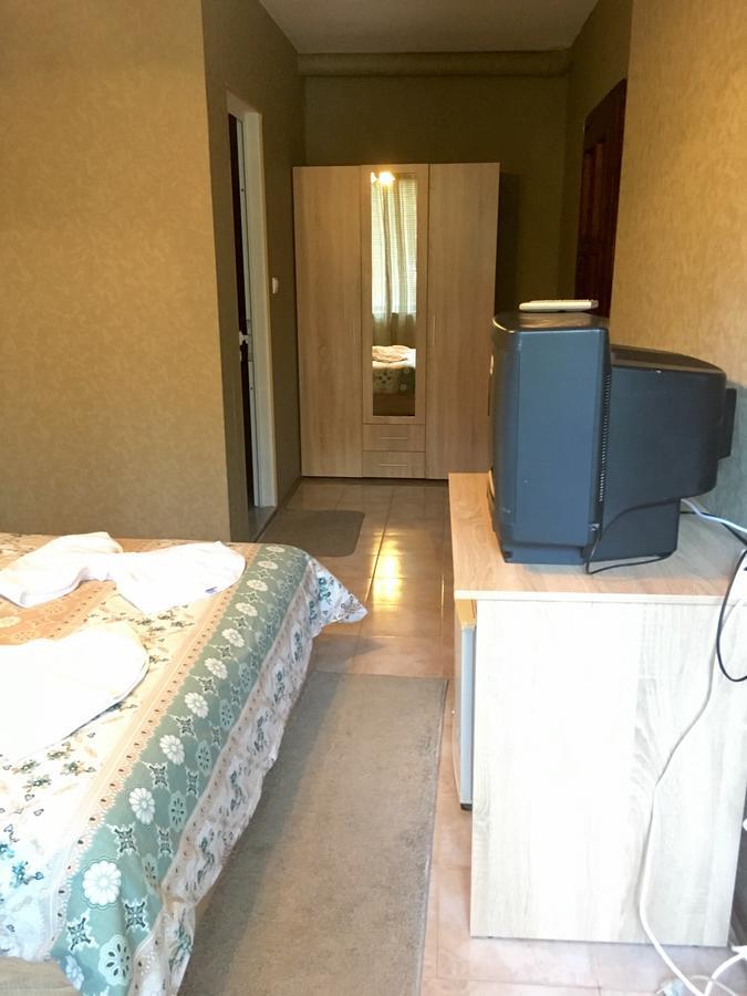 Guest House Urdoviza Kiten  Zewnętrze zdjęcie